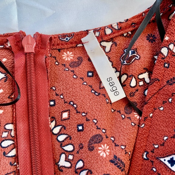 Sage 70s Style Romper Size S Dark Orange - Picture 2 of 4